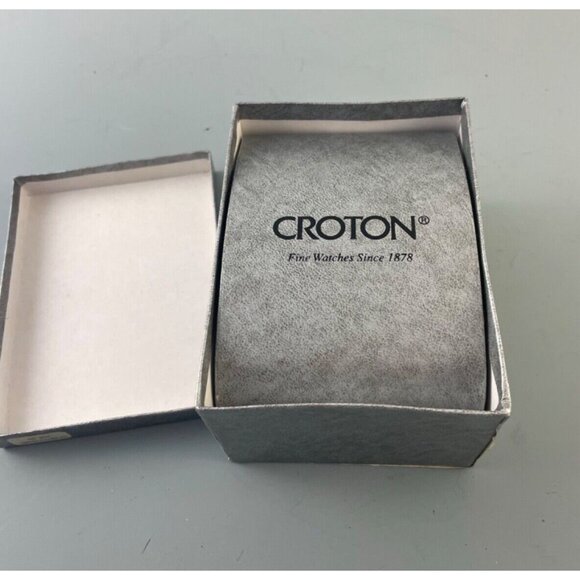 New in Box Croton Ladies Watch Rectangle MOP Face CZ Sapphire Crystal Art Deco - Picture 10 of 12